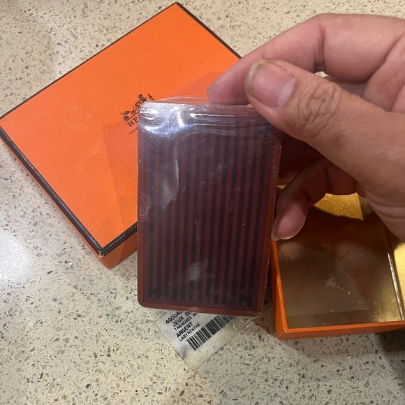 Play Cards - Picture 2 of 12